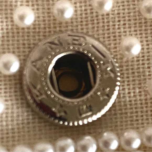 Vintage Faux Pearl Clutch - Picture 16 of 16